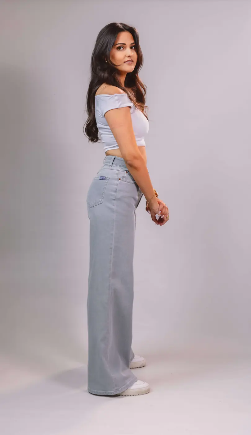 Petite Wide Leg Jeans – Light Grey — detailfoto 4